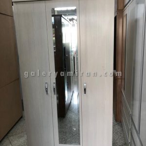 رختکن ۳درب عرض ۱۰۰ ارتفاع ۱۹۰ و عمق ۳۵ - دارای رنگ بندی