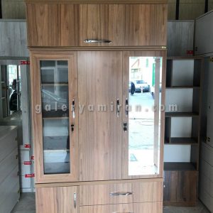 کمد چوبی سفارش مشتری عرض۱۲۰ ارتفاع ۲۴۰ دارای رنگ بندی