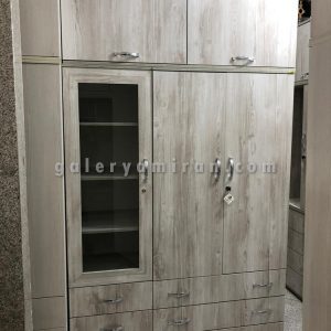 کمد عرض۱۴۰عمق۵۲ ارتفاع ۲۴۰ سه تکه و دارای رنگ بندی